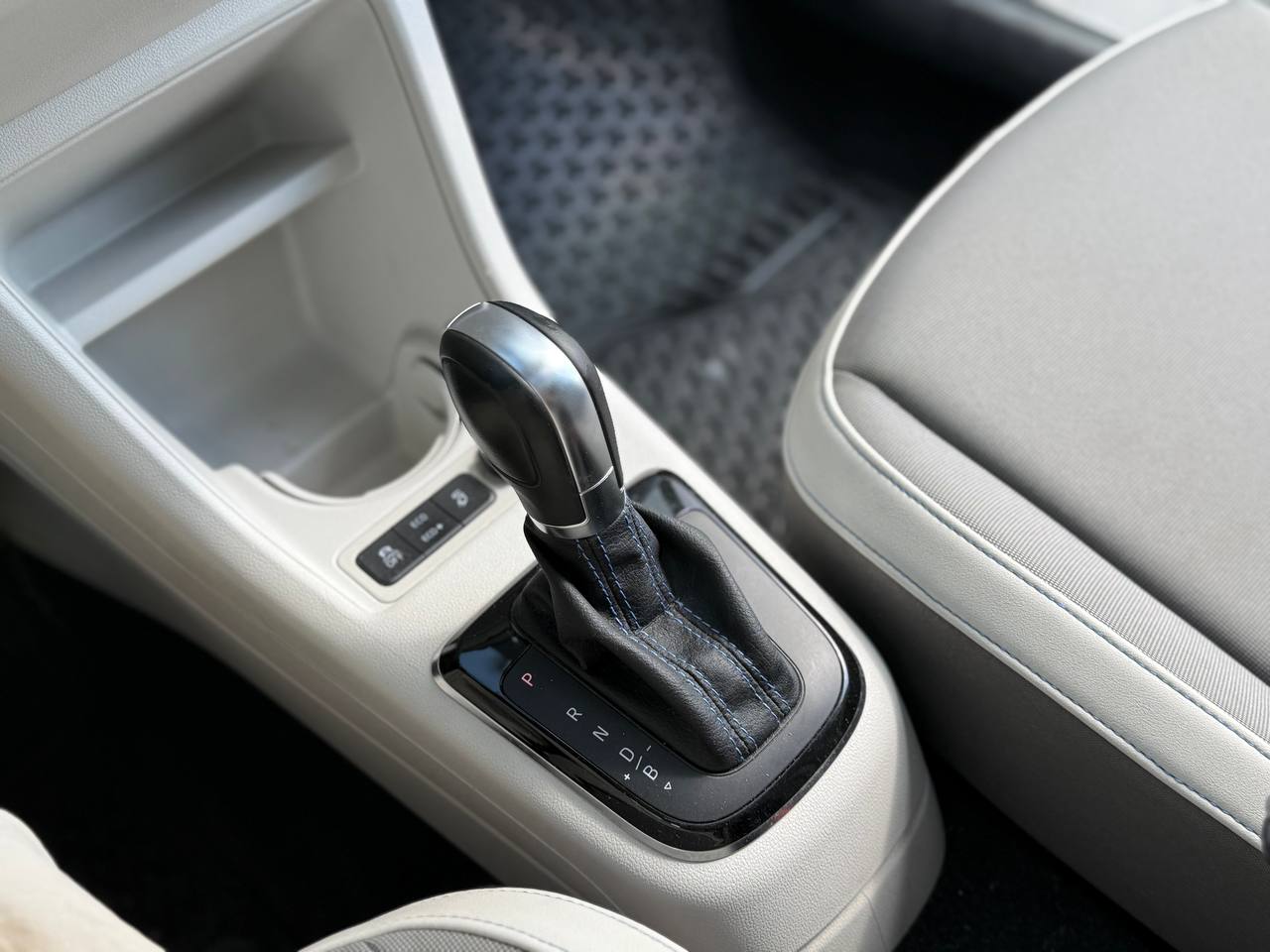Фото - Volkswagen up! #9