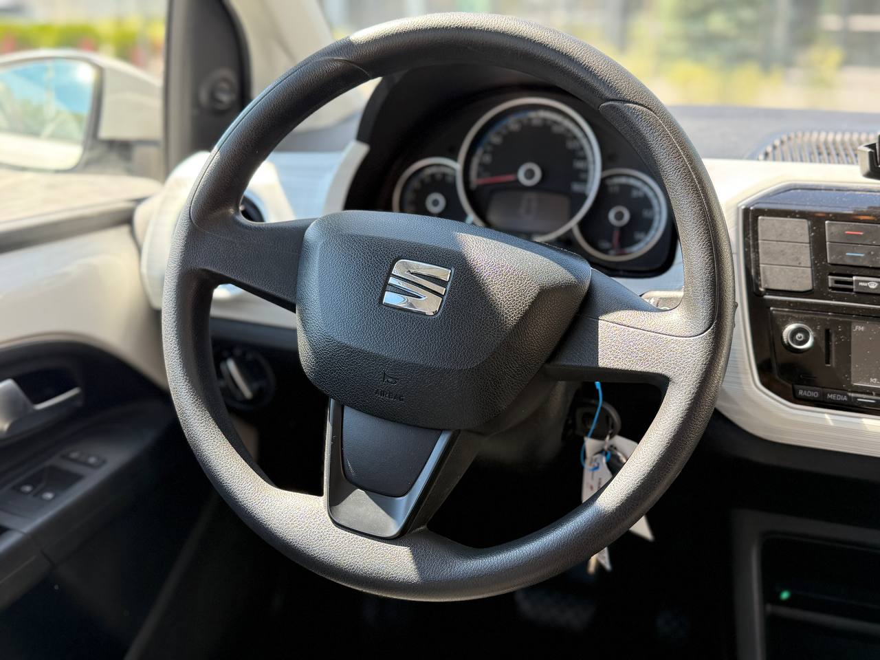 Фото - SEAT Mii #8