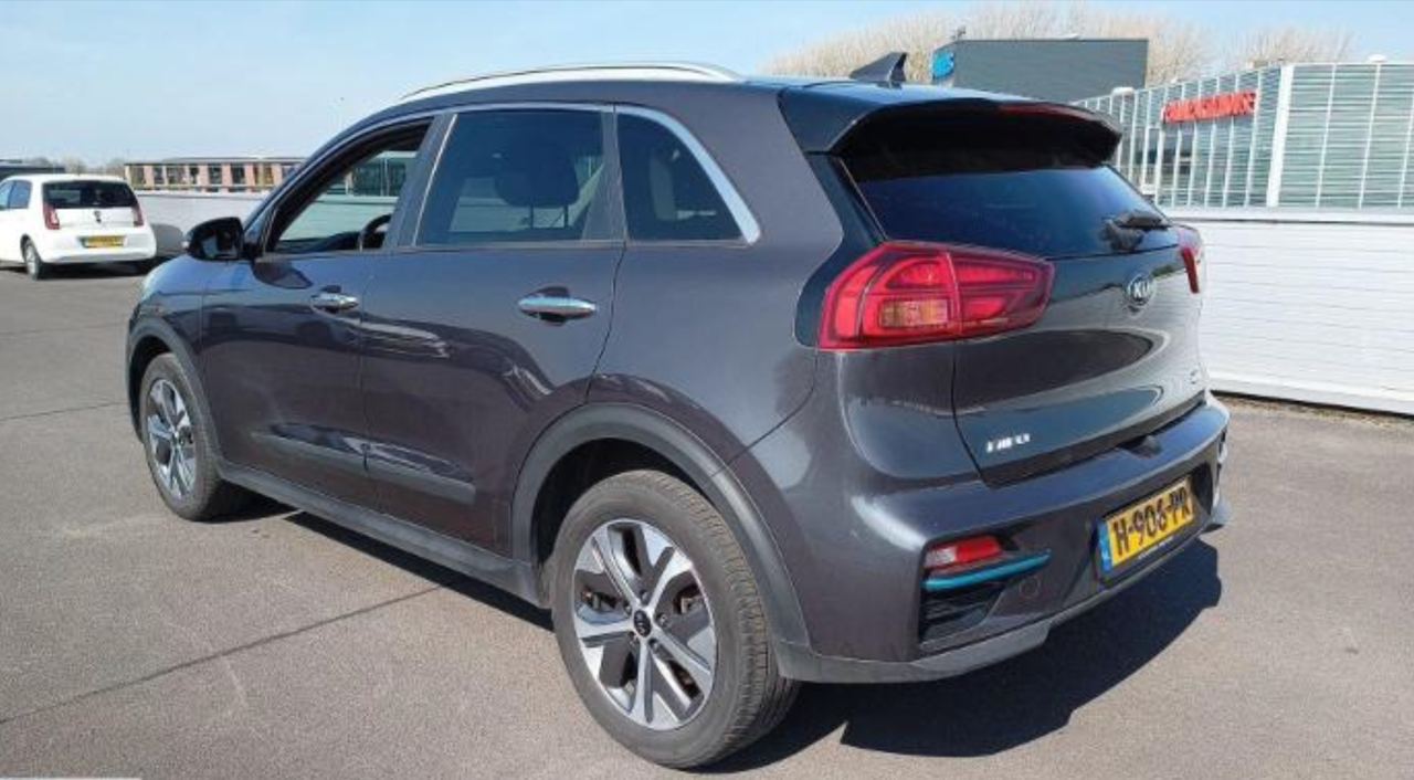 Фото - Kia Niro #3