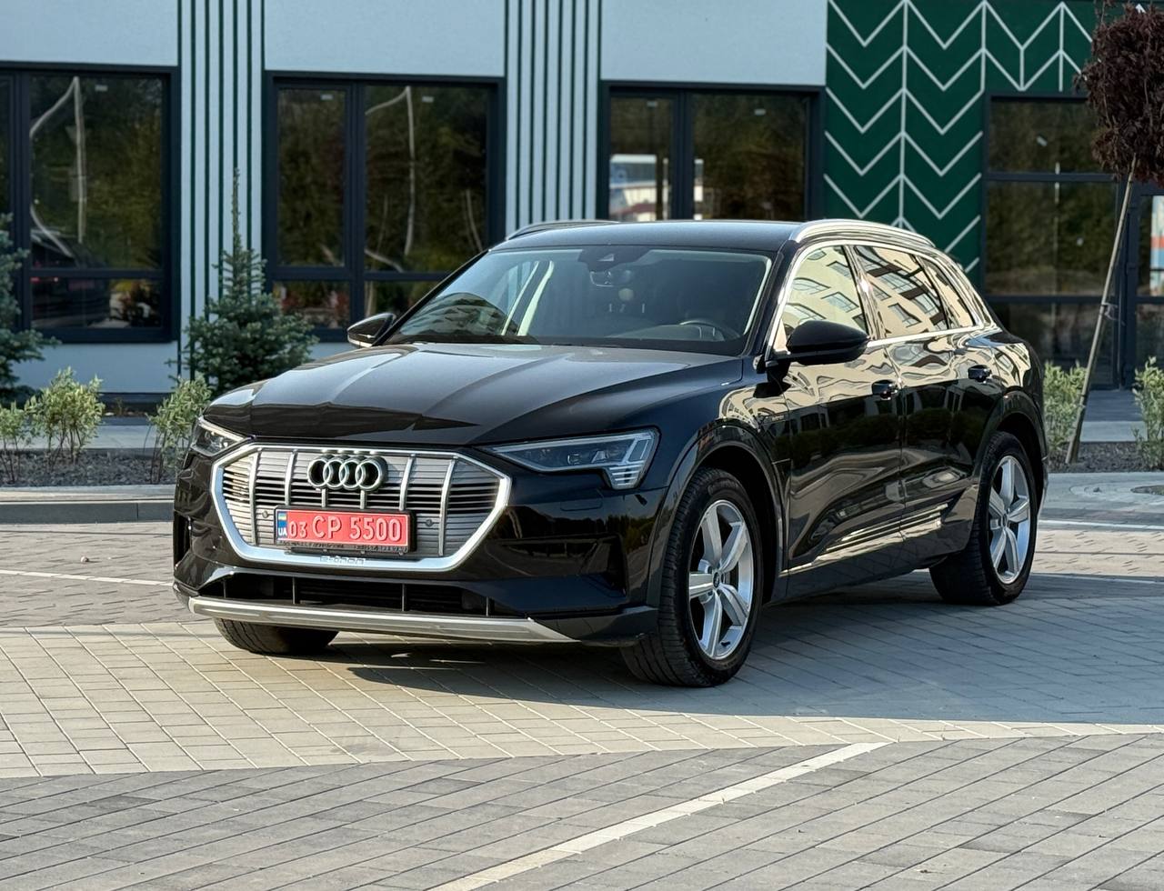 Audi E-tron