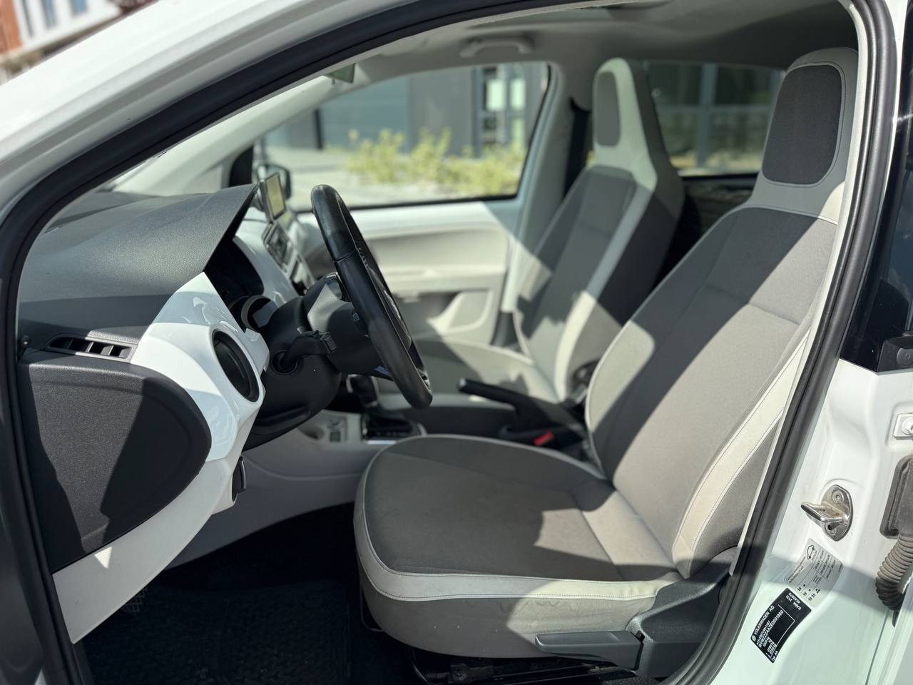 Фото - Volkswagen up! #5