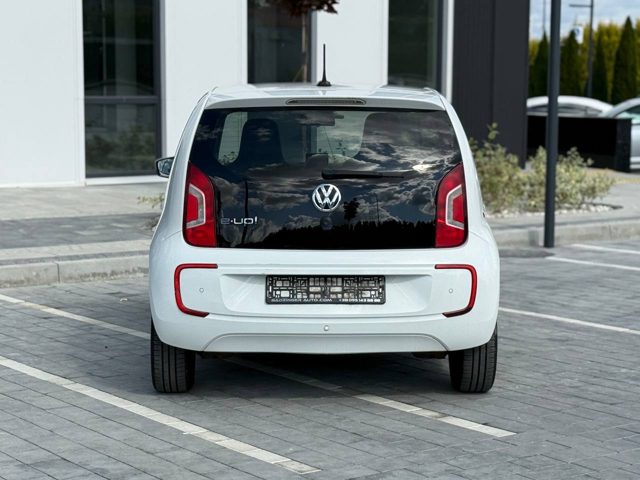 Фото - Volkswagen up! #6