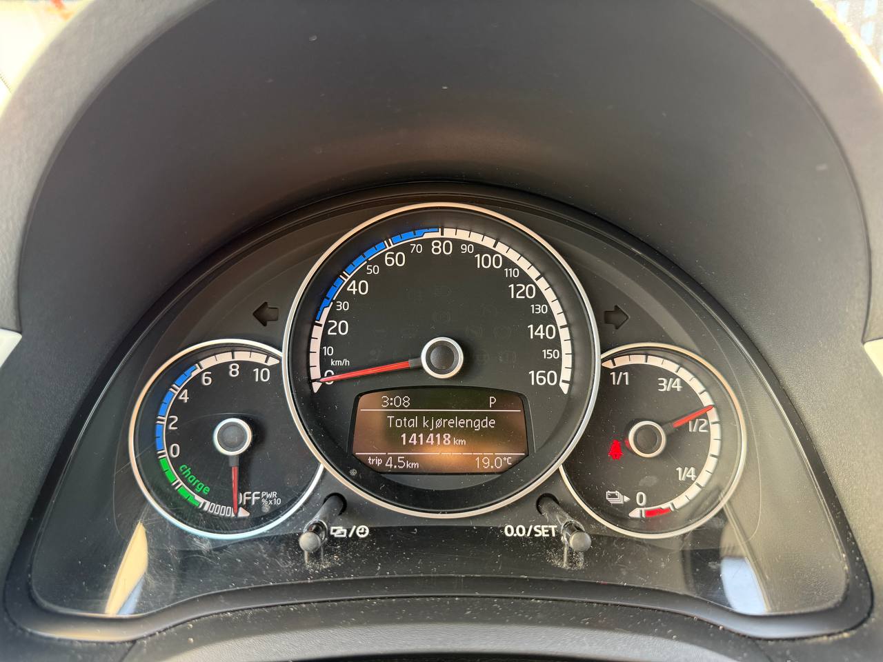 Фото - Volkswagen up! #9