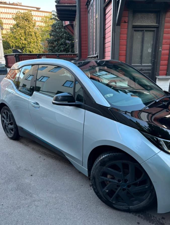 Фото - BMW I3 #2