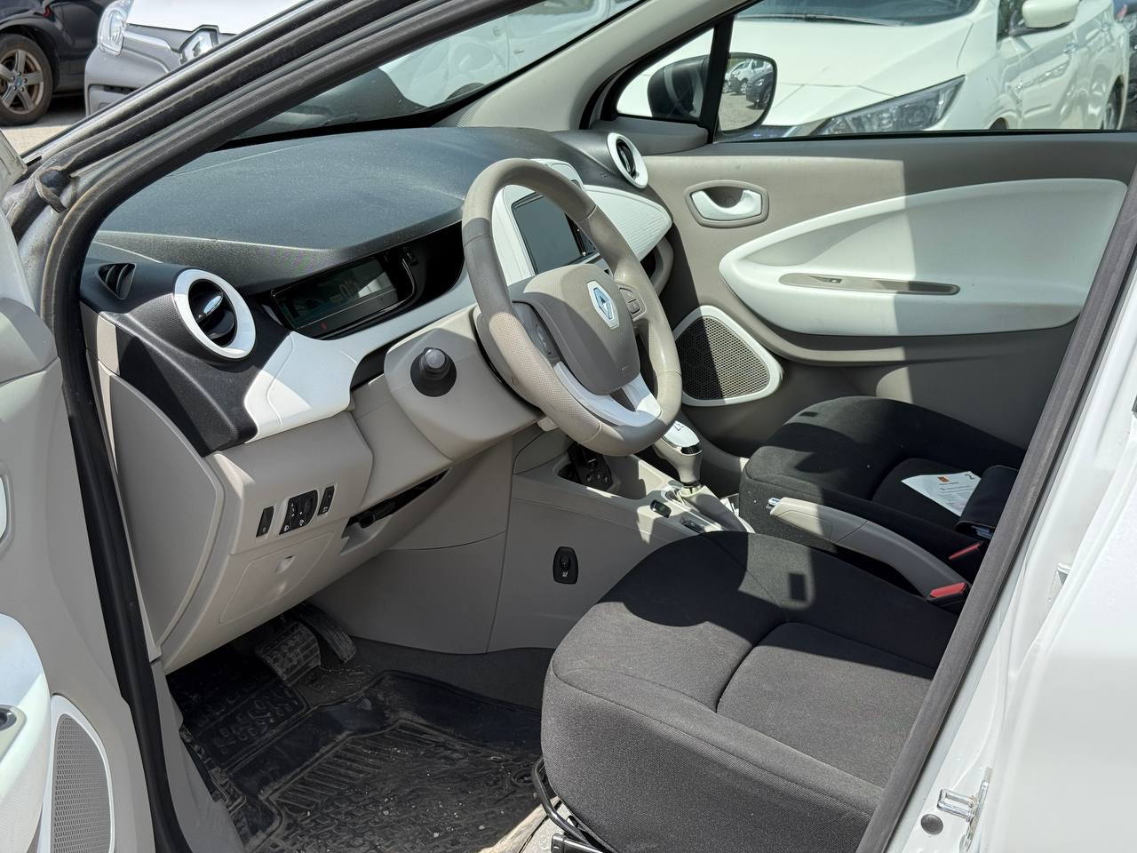 Фото - Renault ZOE #6