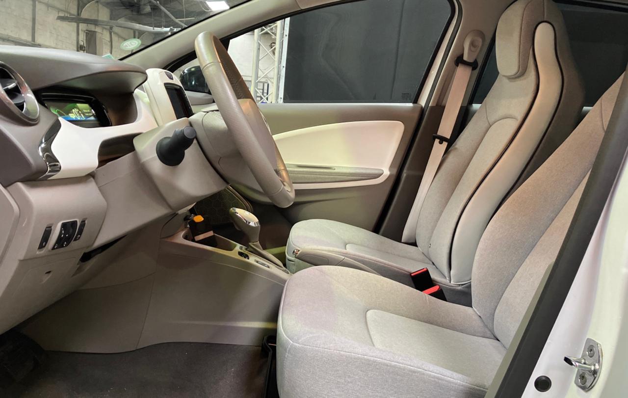 Фото - Renault ZOE #7