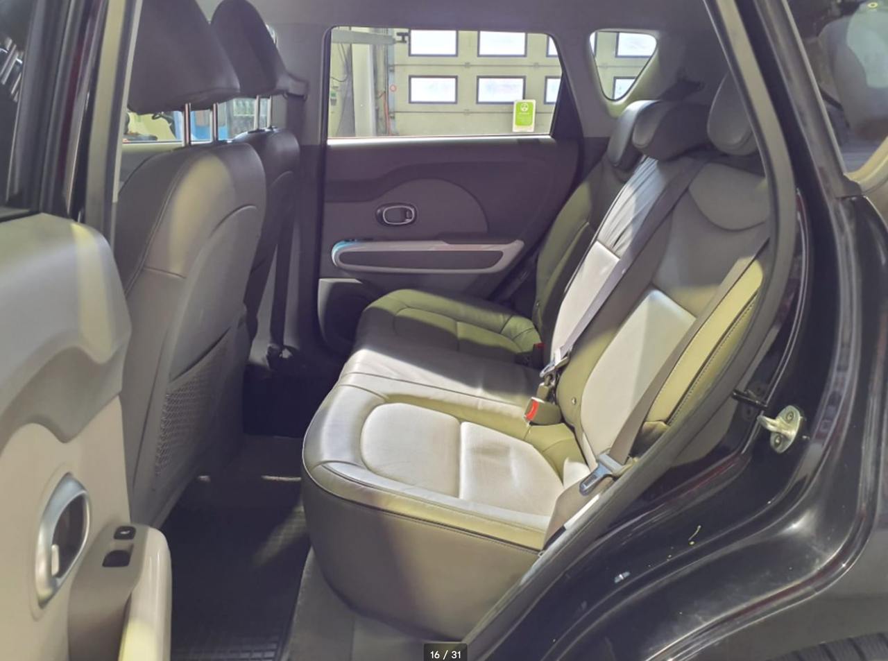 Фото - Kia Soul EV #8