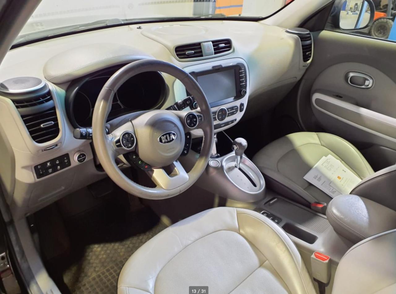 Фото - Kia Soul EV #6