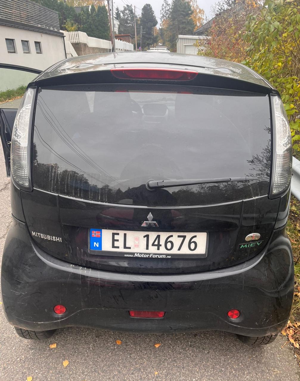 Фото - Mitsubishi i-MiEV #2