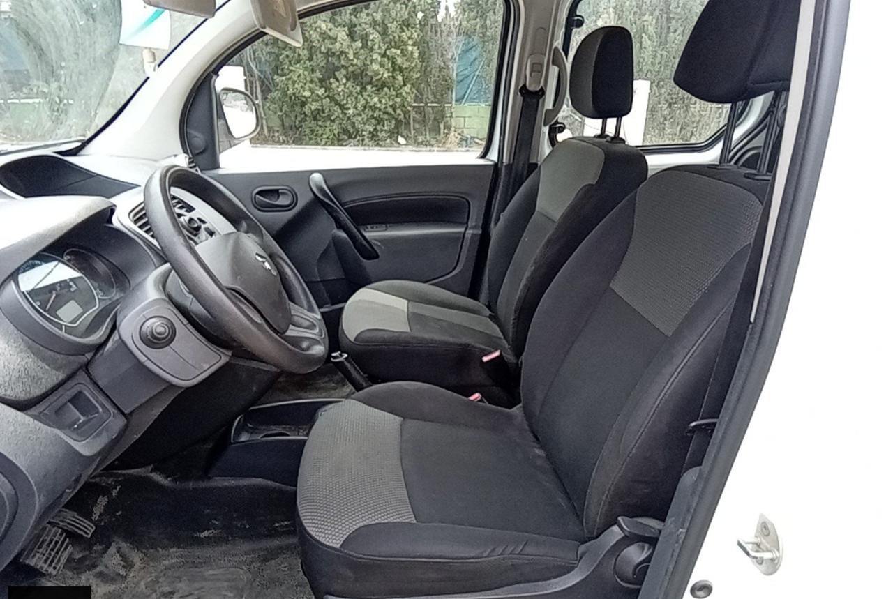 Фото - Renault Kangoo pass #7