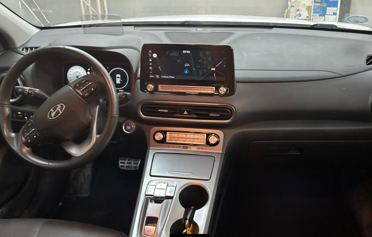 Фото - Hyundai Kona #6