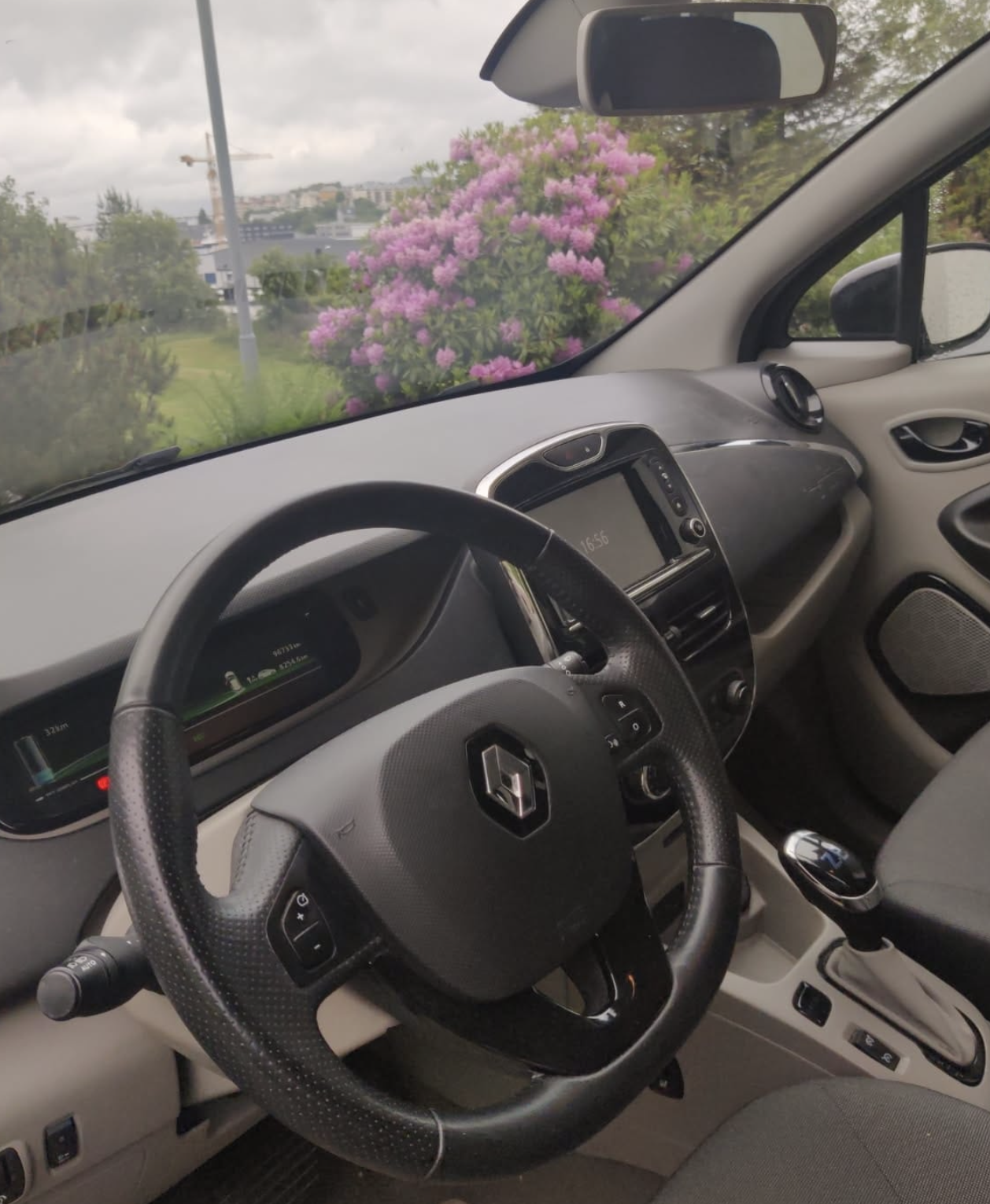 Фото - Renault ZOE #6