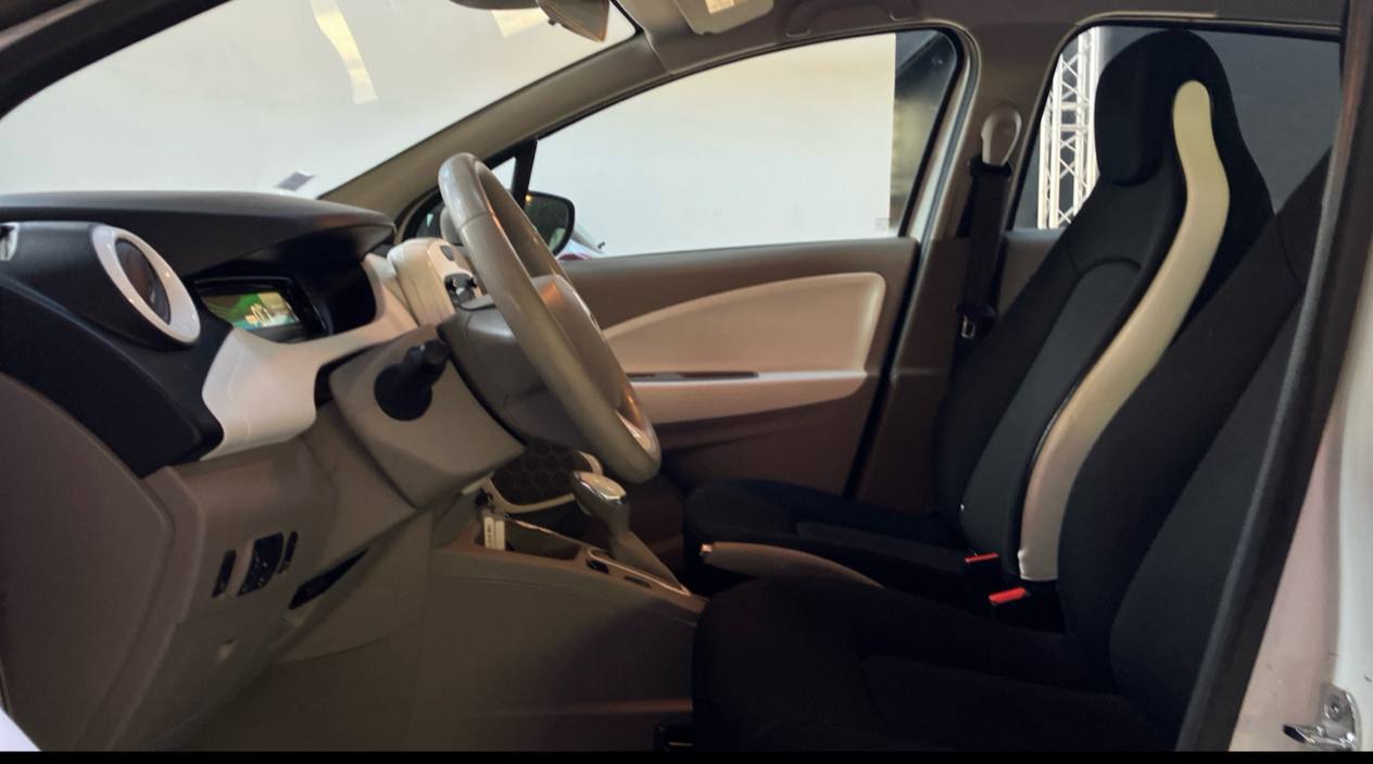 Фото - Renault ZOE #6