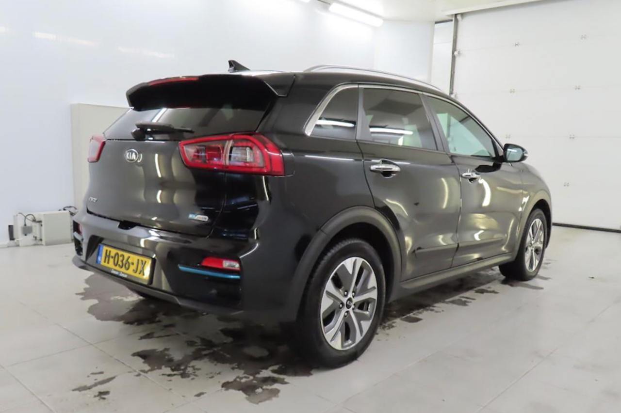 Фото - Kia Niro #2
