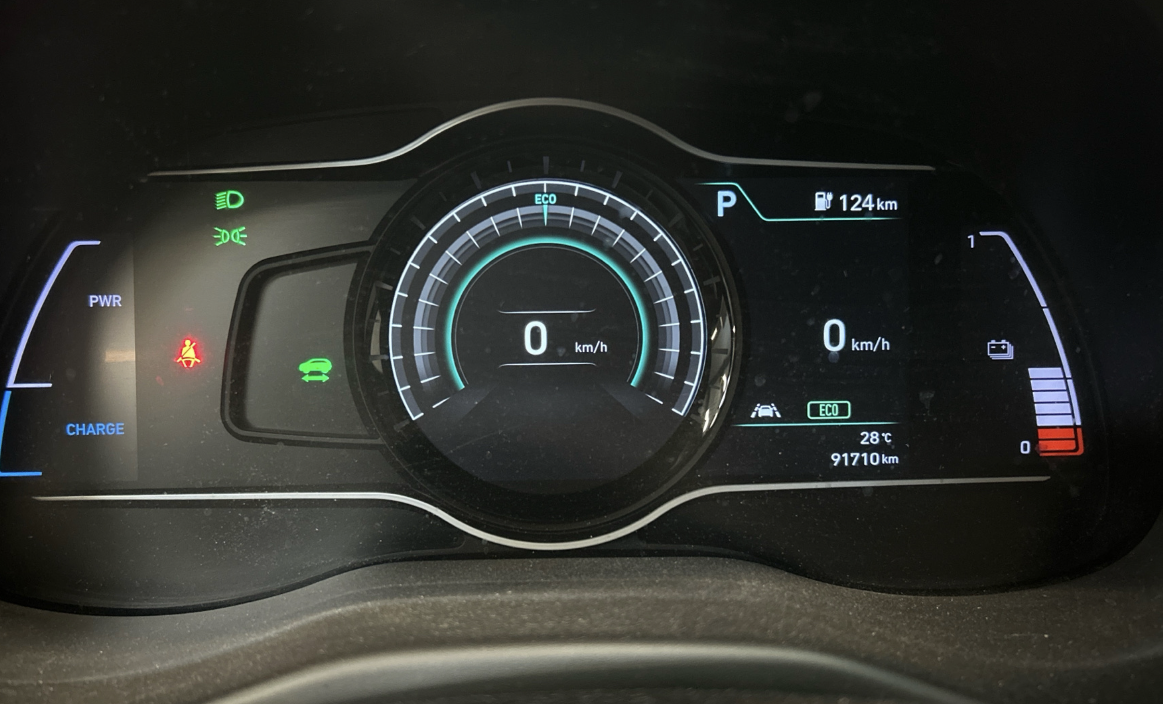 Фото - Hyundai Kona #8