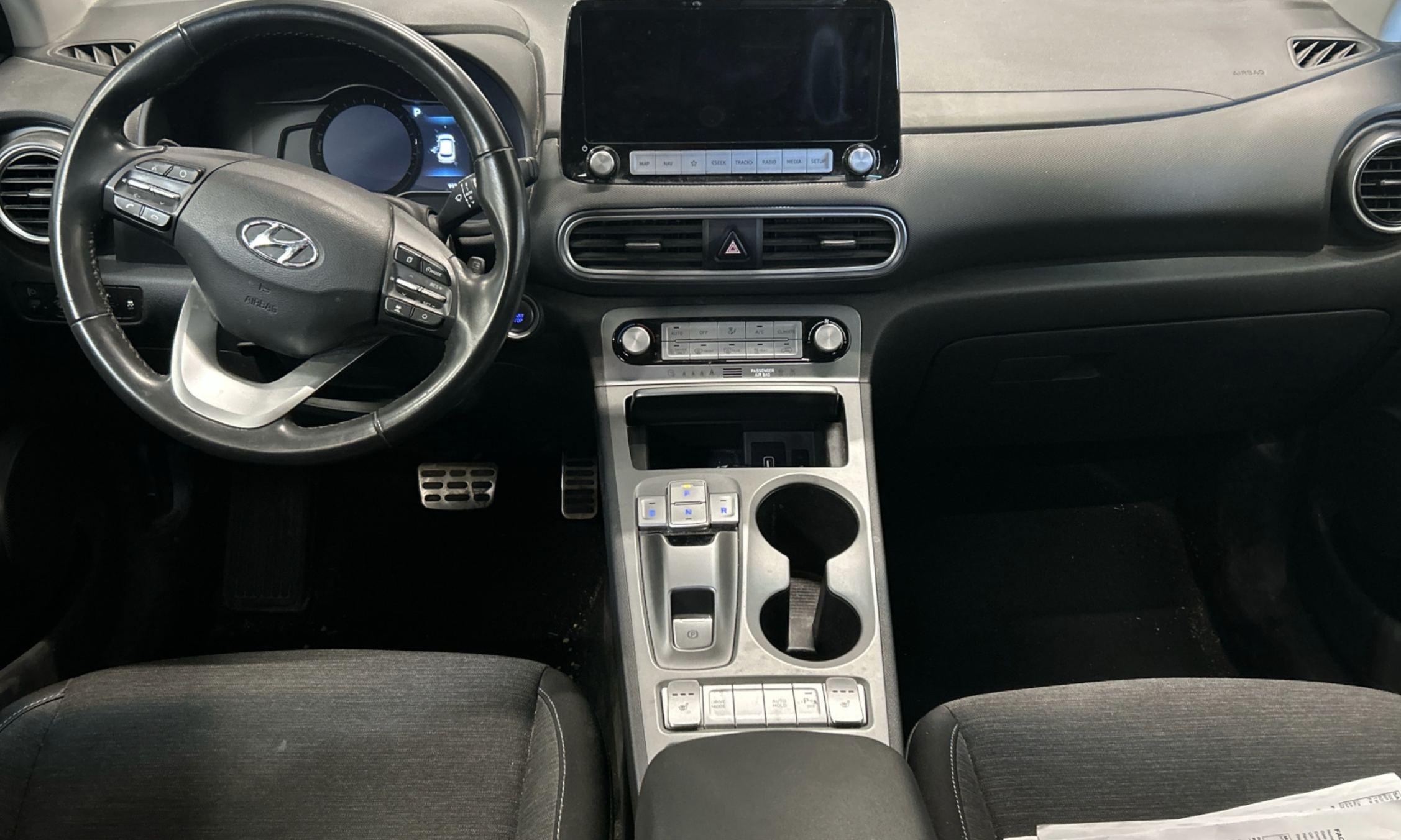 Фото - Hyundai Kona #7
