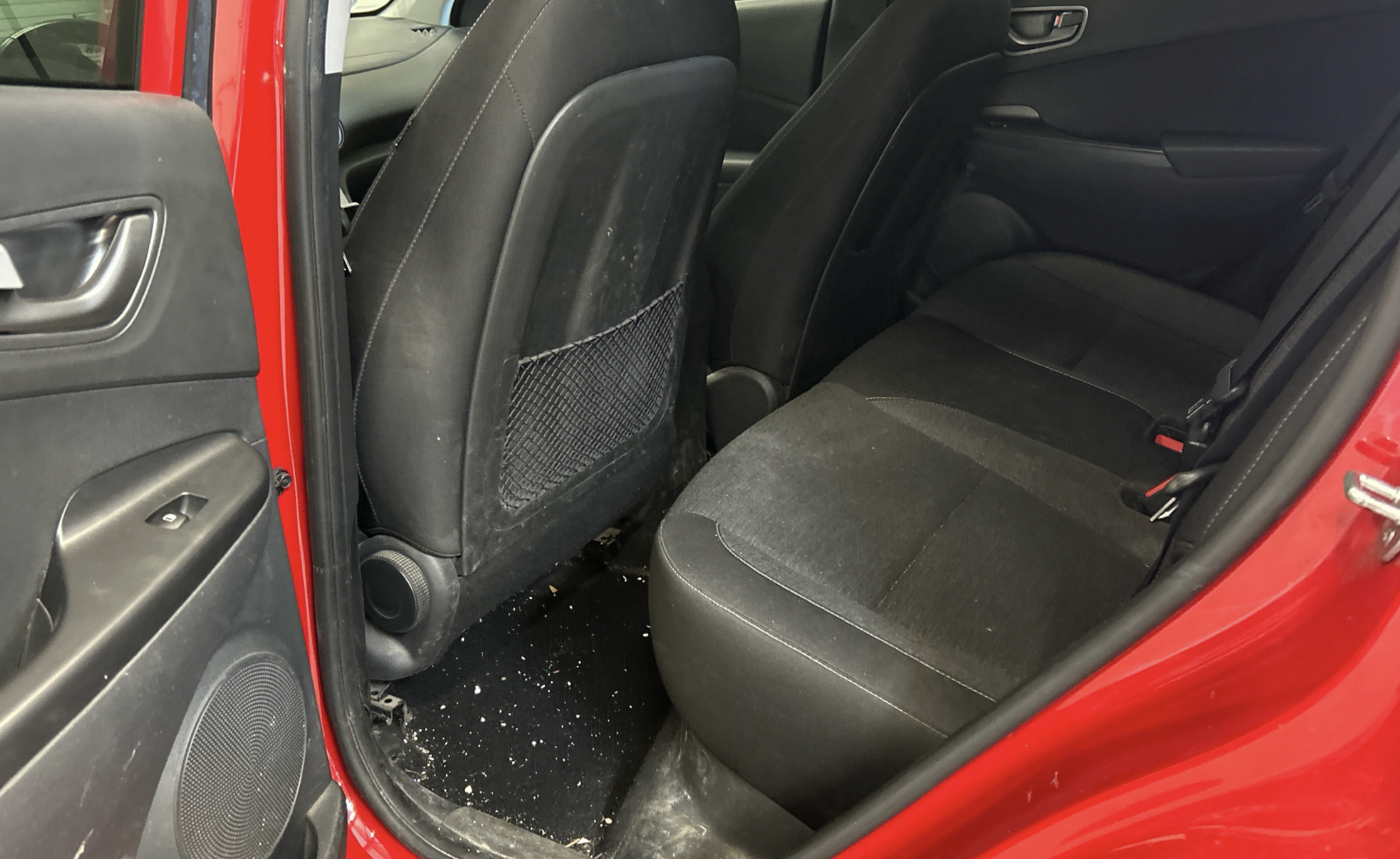 Фото - Hyundai Kona #6