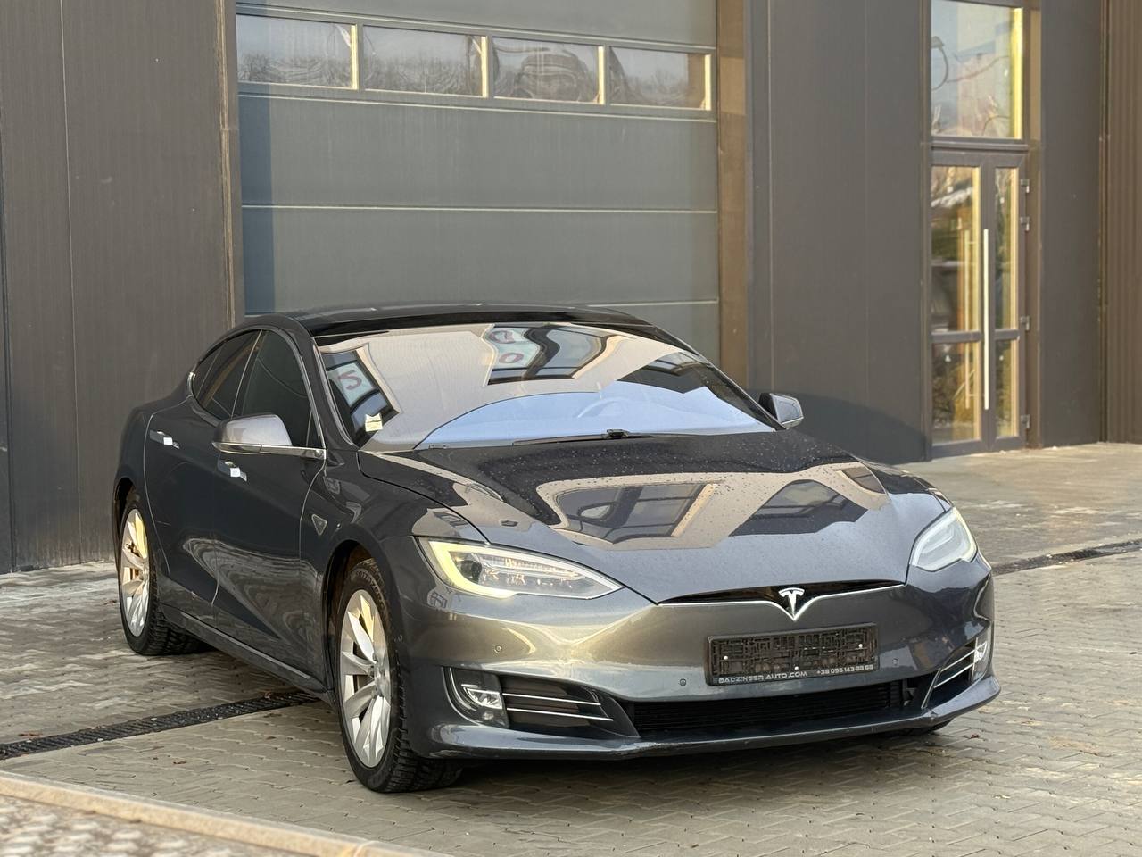 Фото - Tesla Model s #3