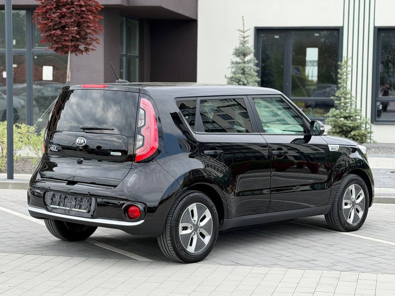 Фото - Kia Soul EV #4