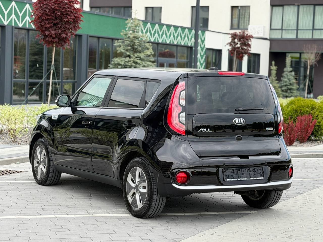 Фото - Kia Soul EV #6
