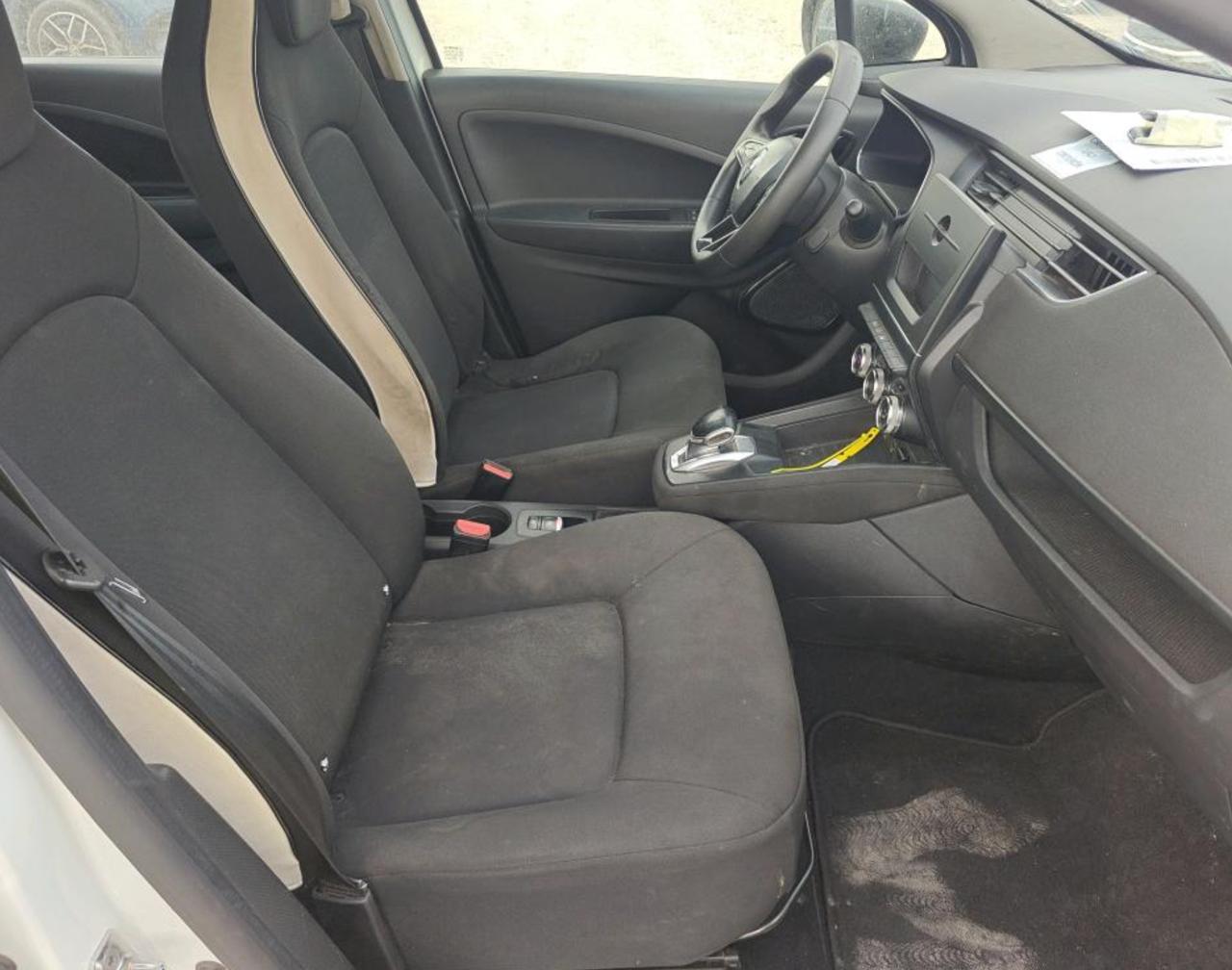 Фото - Renault ZOE #5