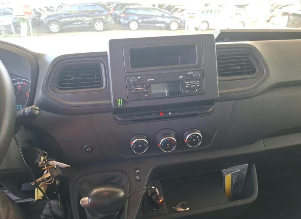 Фото - Renault Master #7