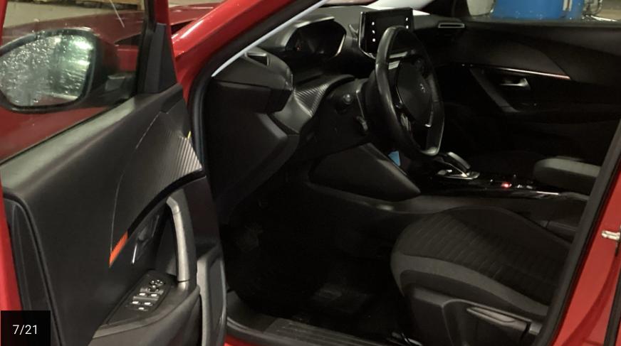 Фото - Peugeot e-2008 #6