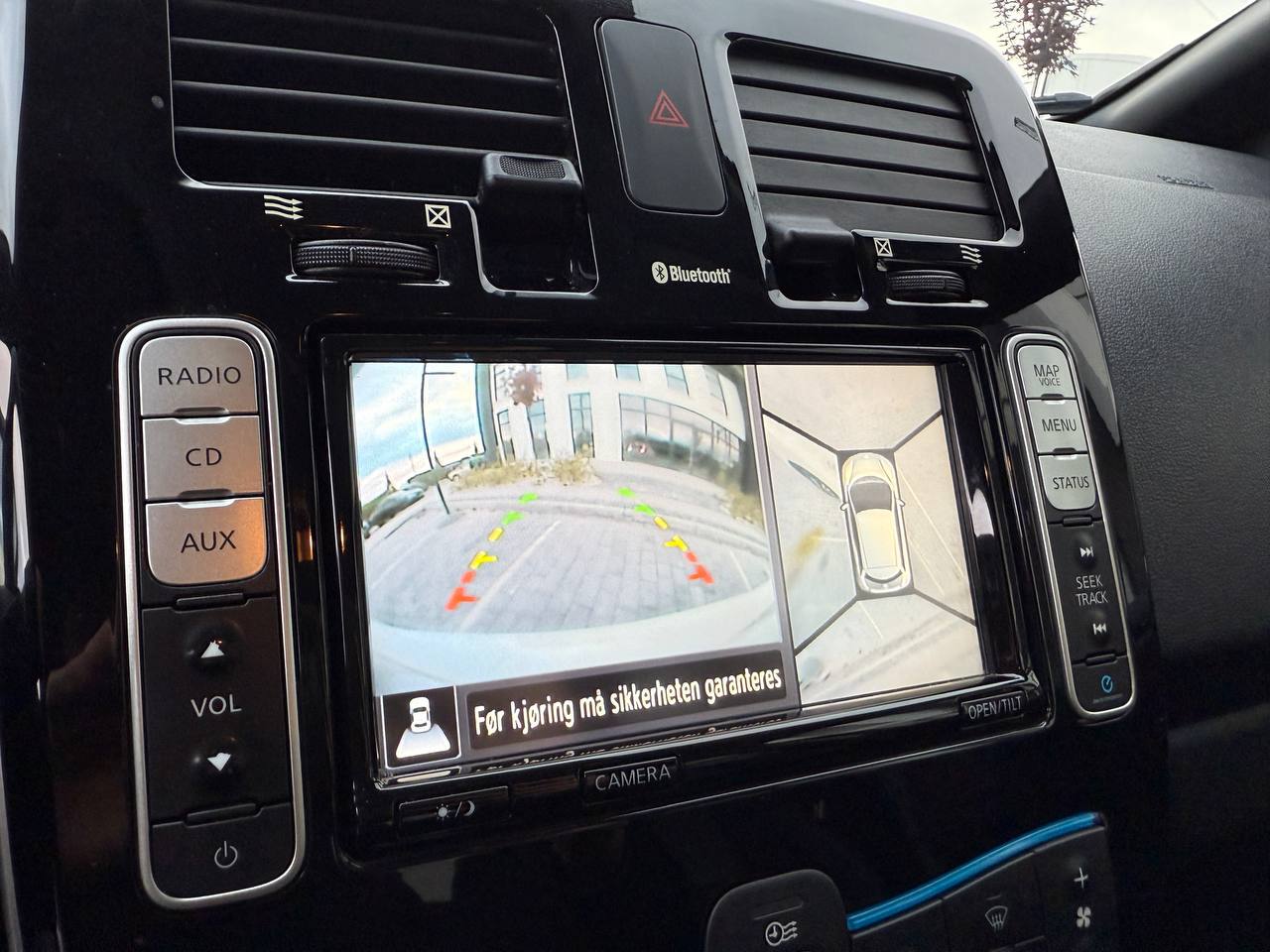 Фото - Nissan Leaf #7