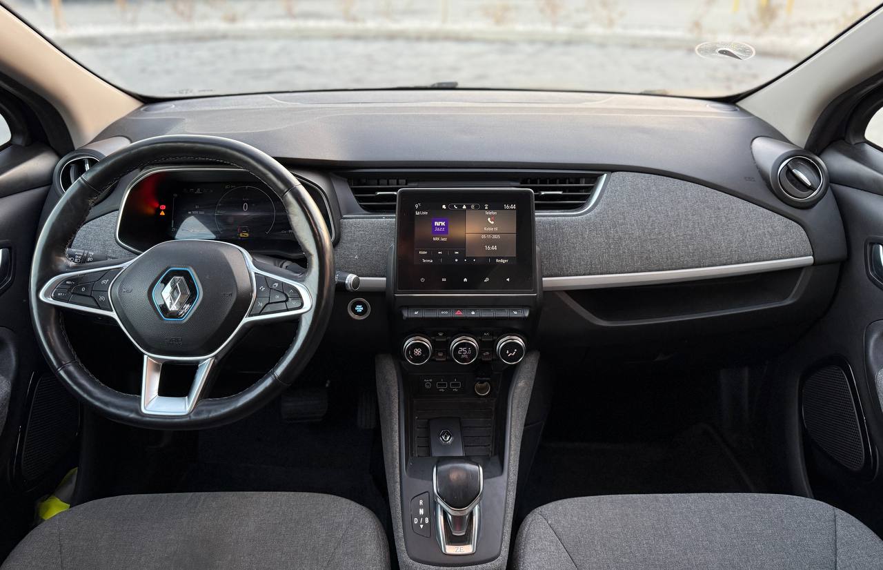 Фото - Renault ZOE #7