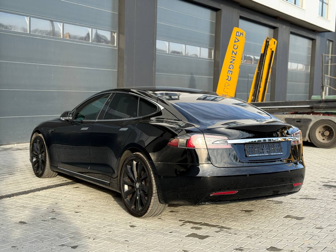 Фото - Tesla Model s #11