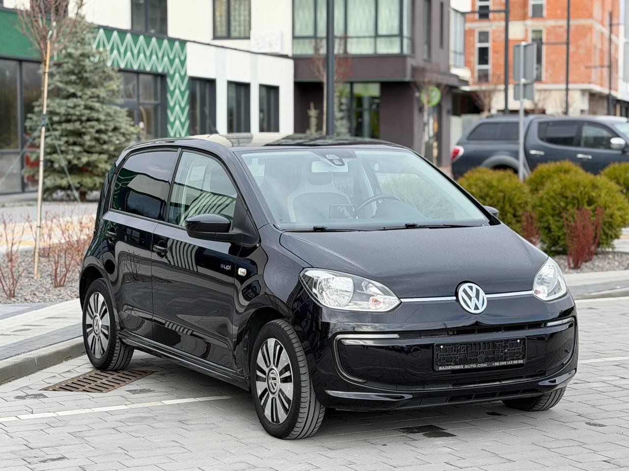 Фото - Volkswagen up! #3