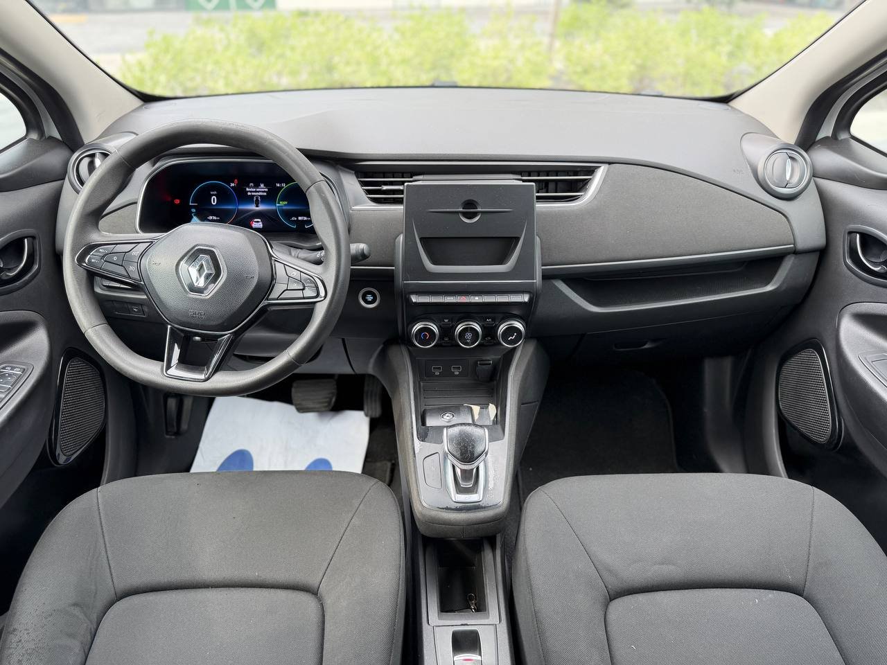 Фото - Renault ZOE #8
