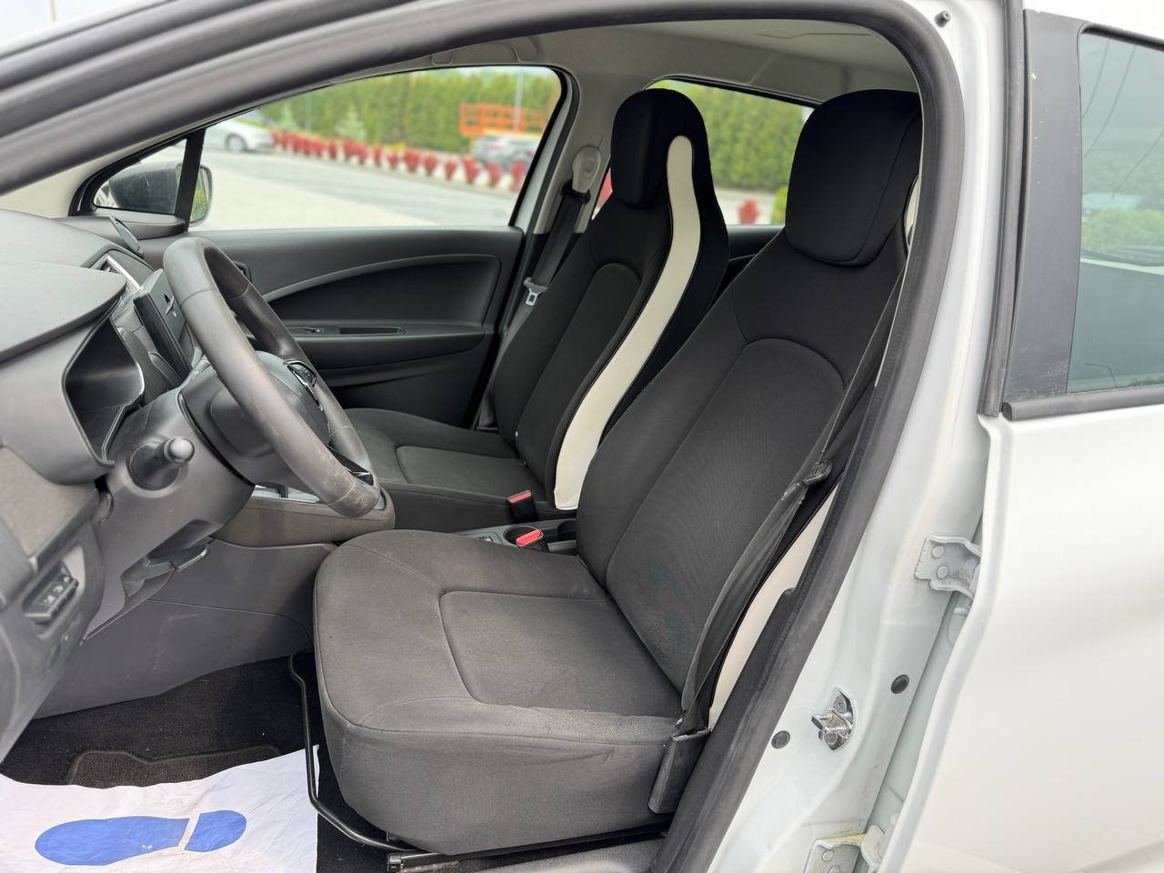 Фото - Renault ZOE #9