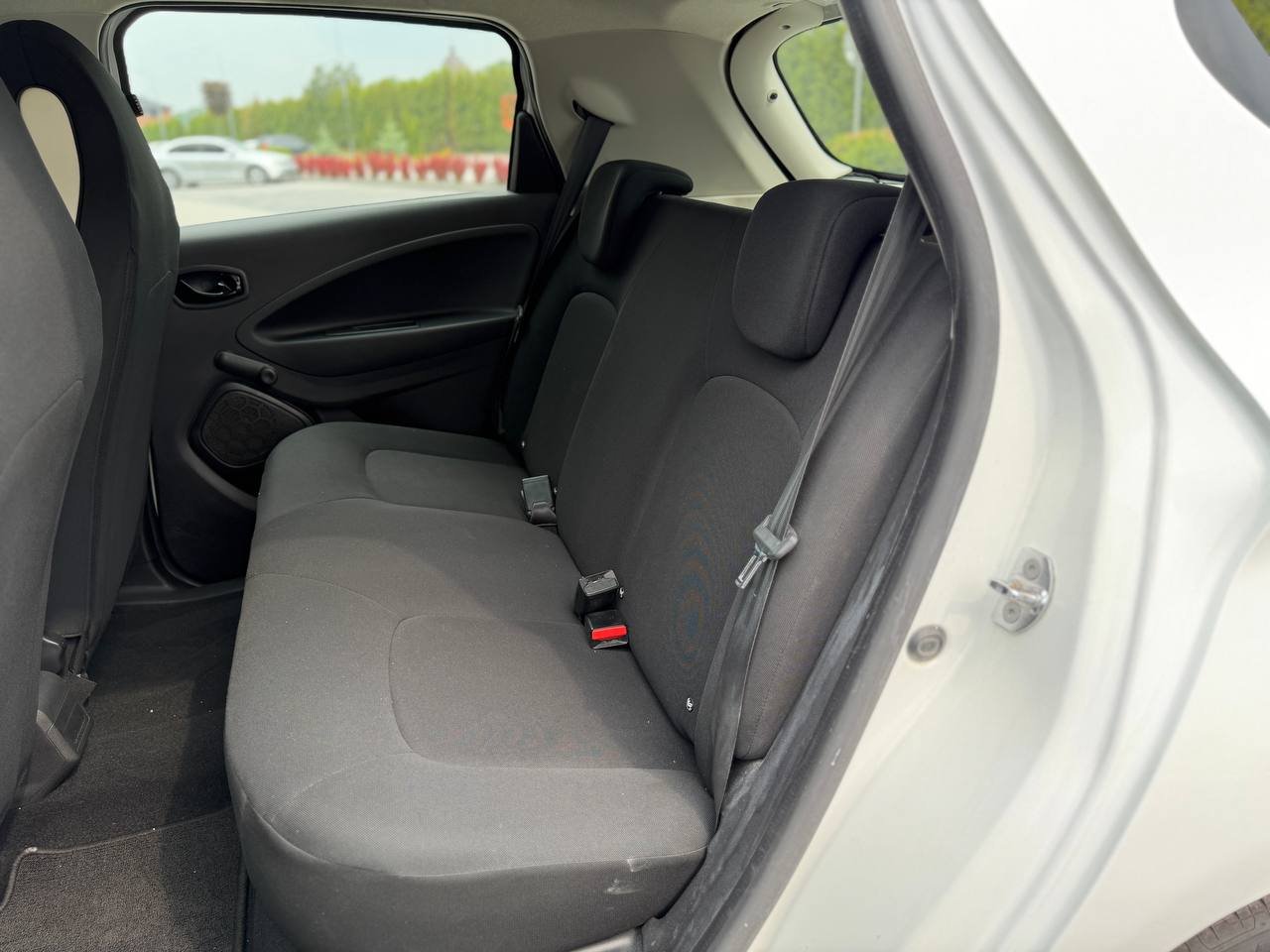 Фото - Renault ZOE #10
