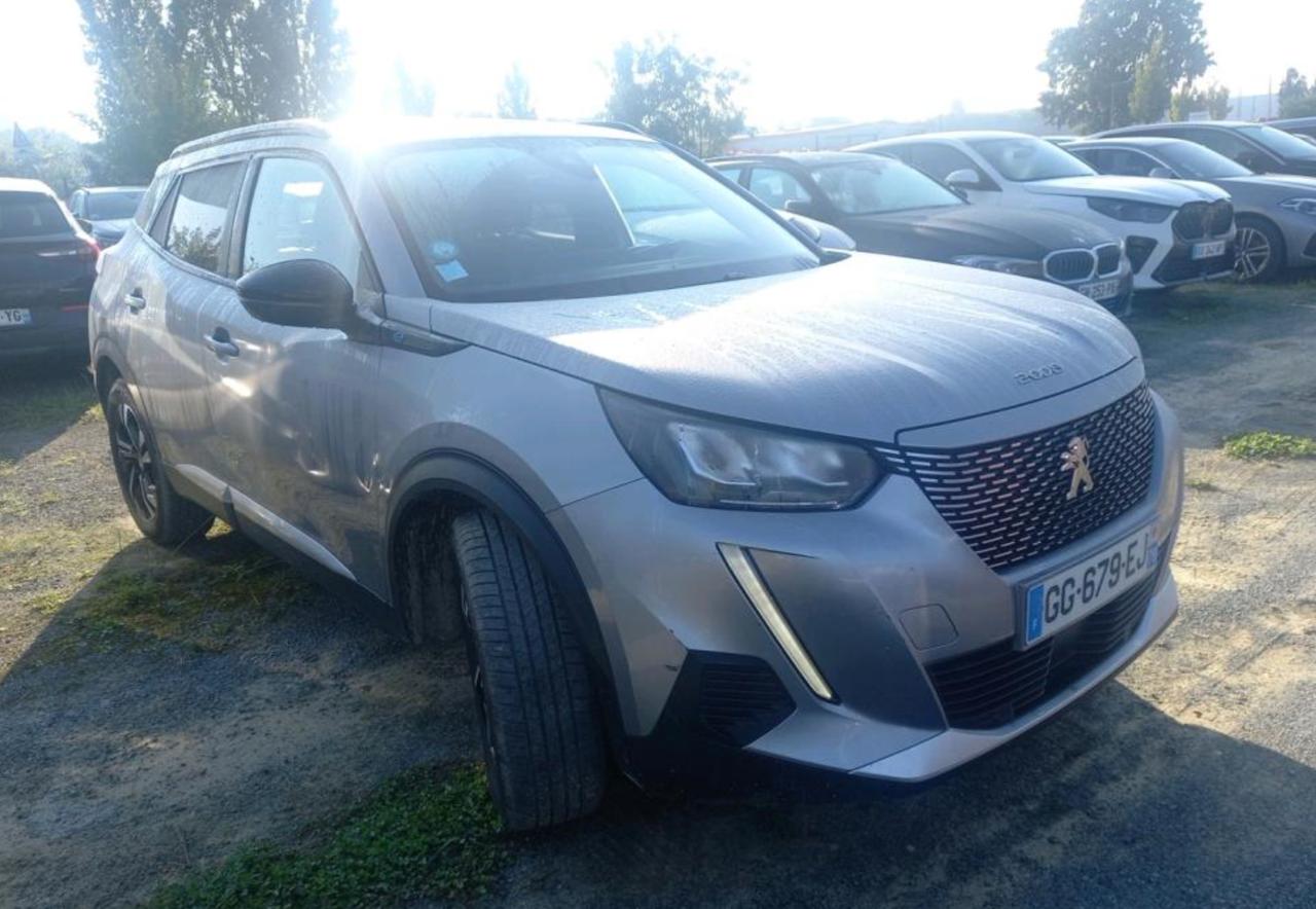 Фото - Peugeot e-2008 #2