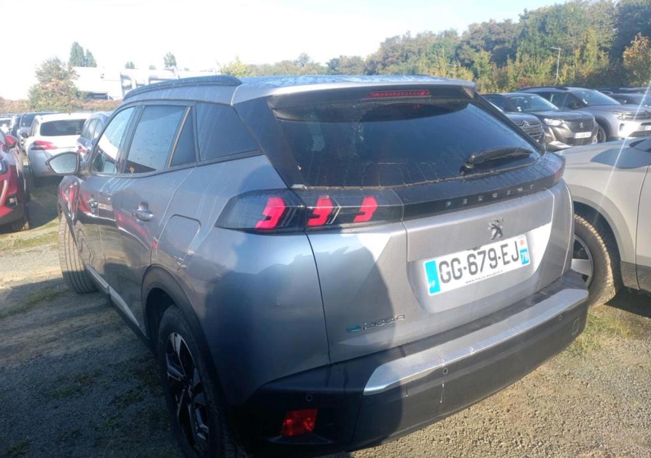 Фото - Peugeot e-2008 #3