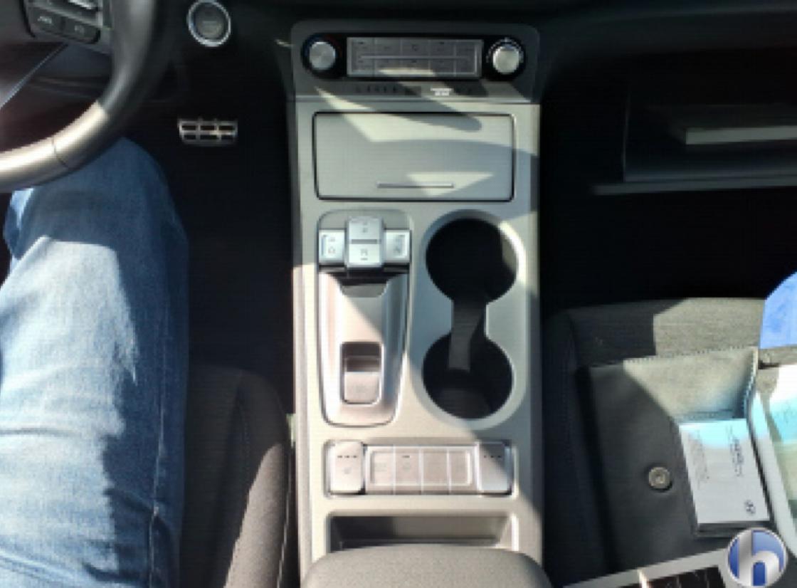 Фото - Hyundai Kona #7