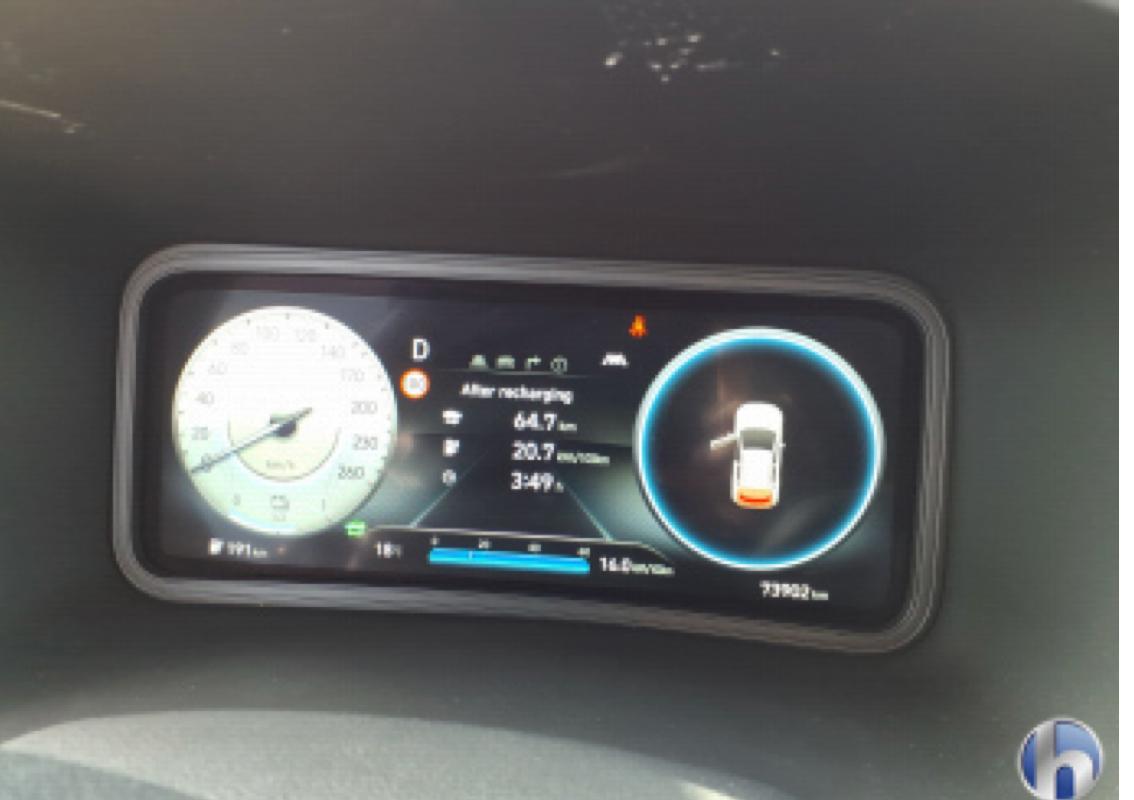 Фото - Hyundai Kona #8