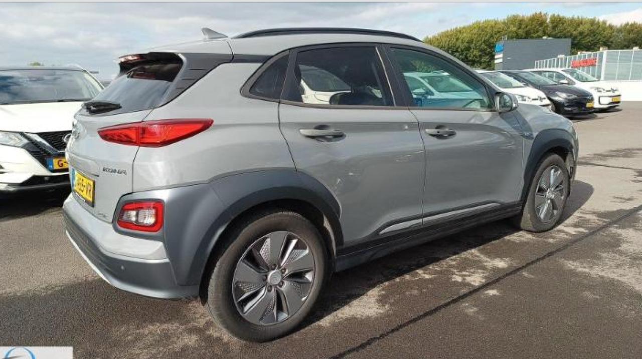 Фото - Hyundai Kona #3