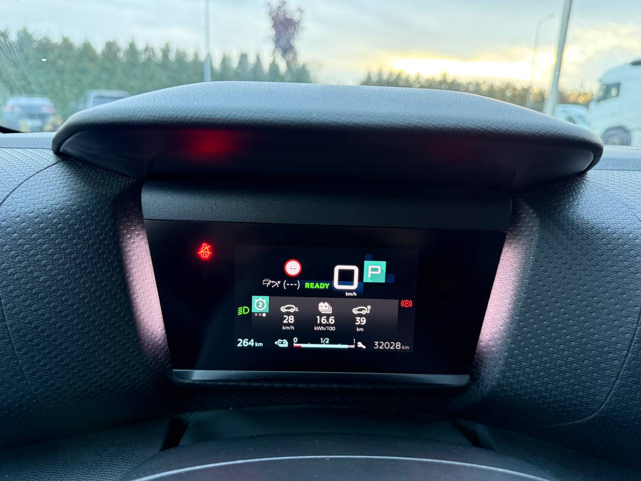 Фото - Citroen E-C4 #11