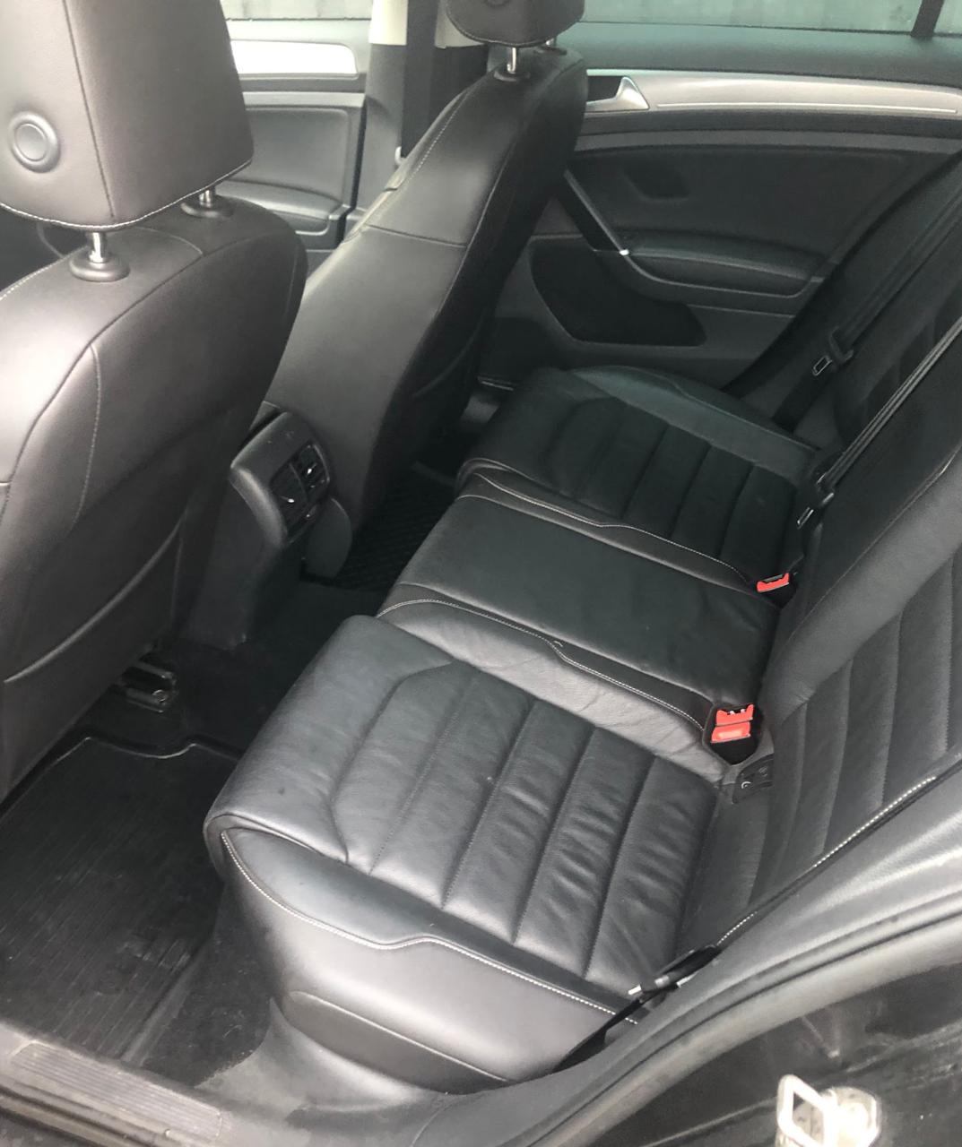 Фото - Volkswagen E-Golf #7