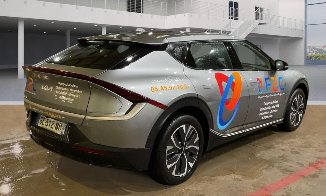 Фото - Kia EV6 #3