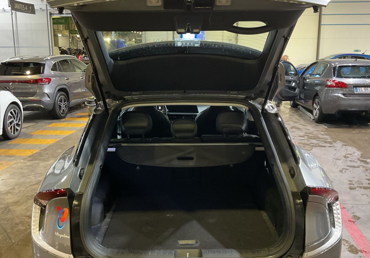 Фото - Kia EV6 #8