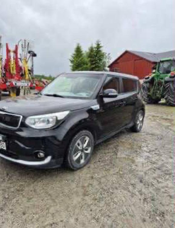 Фото - Kia Soul EV #2