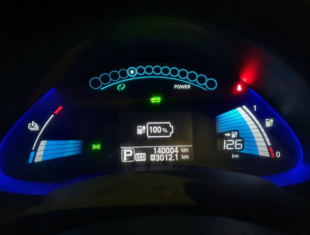 Фото - Nissan Leaf #6