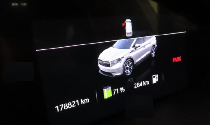 Фото - Skoda Enyaq #9