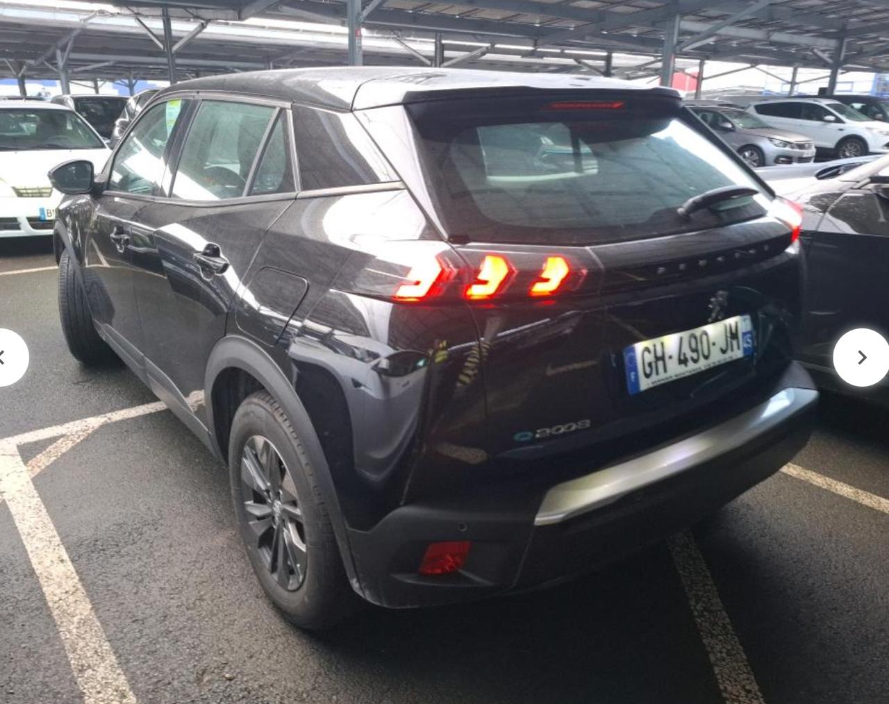 Фото - Peugeot e-2008 #4