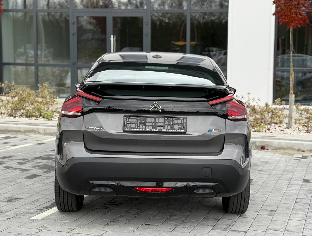 Фото - Citroen e-C4 #7