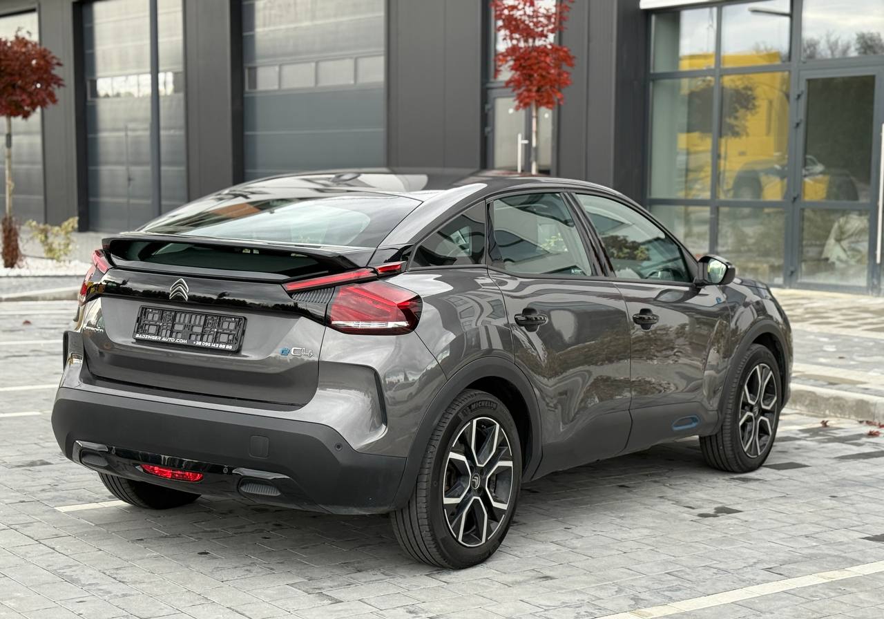 Фото - Citroen e-C4 #8