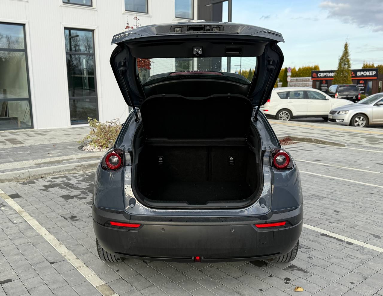 Фото - Mazda MX-30 #10